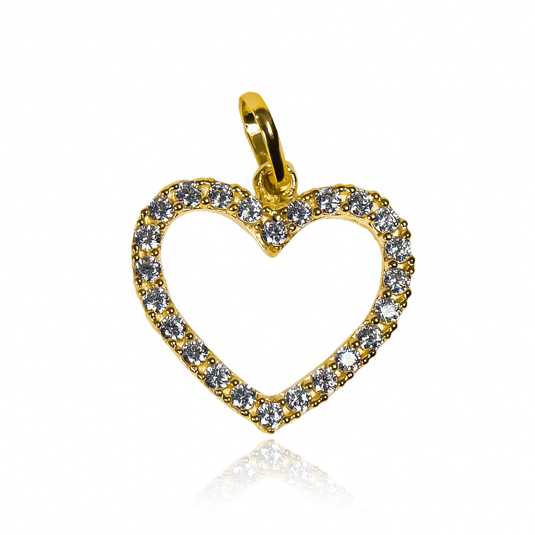 Dije Corazón con cristales L - JT es una verdadera joya de Oro 18K, confeccionada por Joyería Caracas y respaldada por una garantía de por vida.