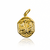 Dije Escapulario JC es una obra de arte en oro de 18K de Joyería Caracas. Con nuestra garantía de por vida.