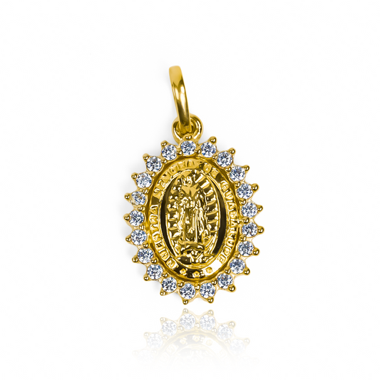 Dije Guadalupe cristales L JT, bañado en Oro 18K y elaborado por Joyería Caracas. Con garantía de por vida.