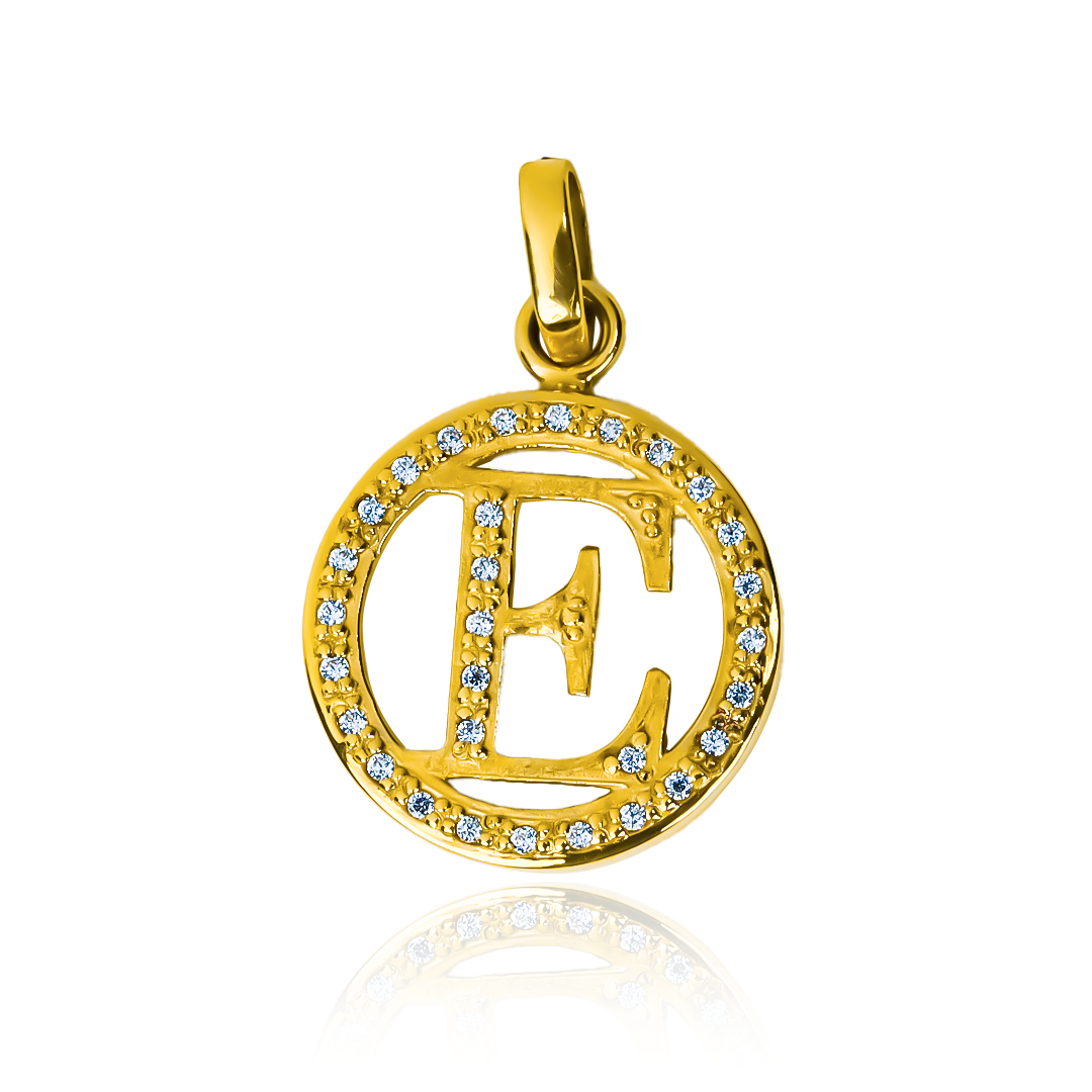 Dije Letra E party cristal JC, realza tu elegancia con oro 18K y el toque de Joyería Caracas. Además, disfruta de nuestra garantía para toda la vida.