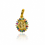 Dije Milagrosa Multicolor S JT, creado con oro 18K y elaborado por la prestigiosa Joyería Caracas. Con garantía para toda la vida.