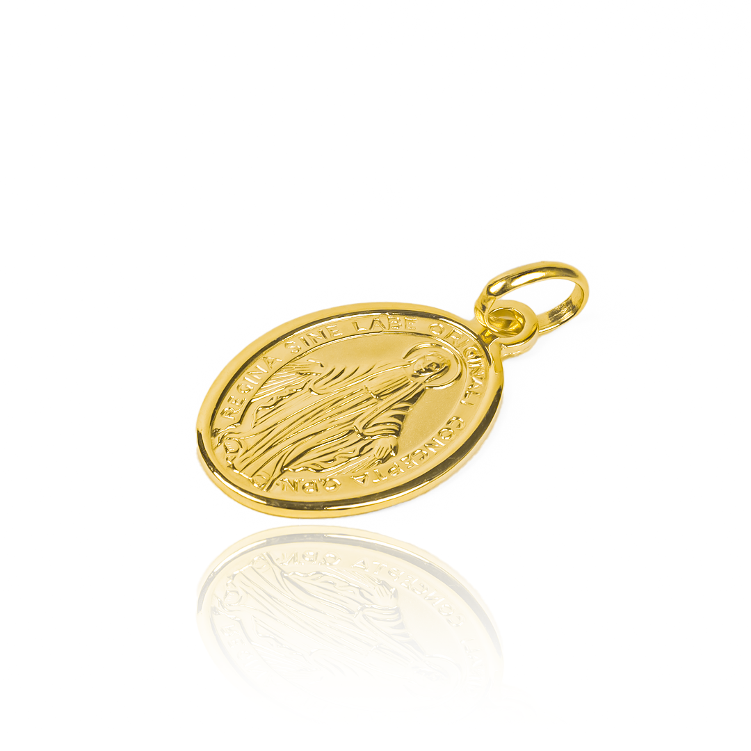 Dije Milagrosa especial MI, con su impresionante diseño de Oro 18K de Joyería Caracas. Con garantía de por vida.