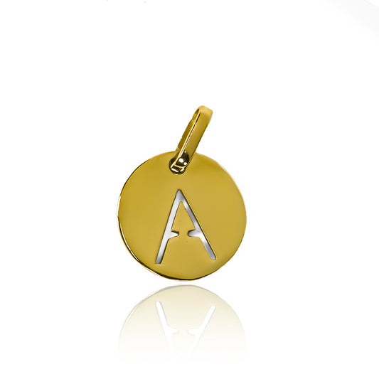 Dije Placa redonda Letra A JC, hecho de Oro 18K con la calidad de Joyería Caracas. Con garantía para toda la vida.