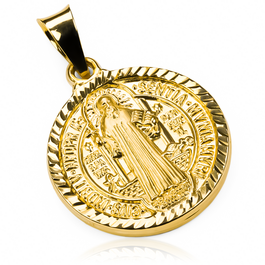 Dije San Benito diamantado XL MI. Hecho de oro 18K y con la calidad de Joyería Caracas, cuenta con garantía de por vida. 