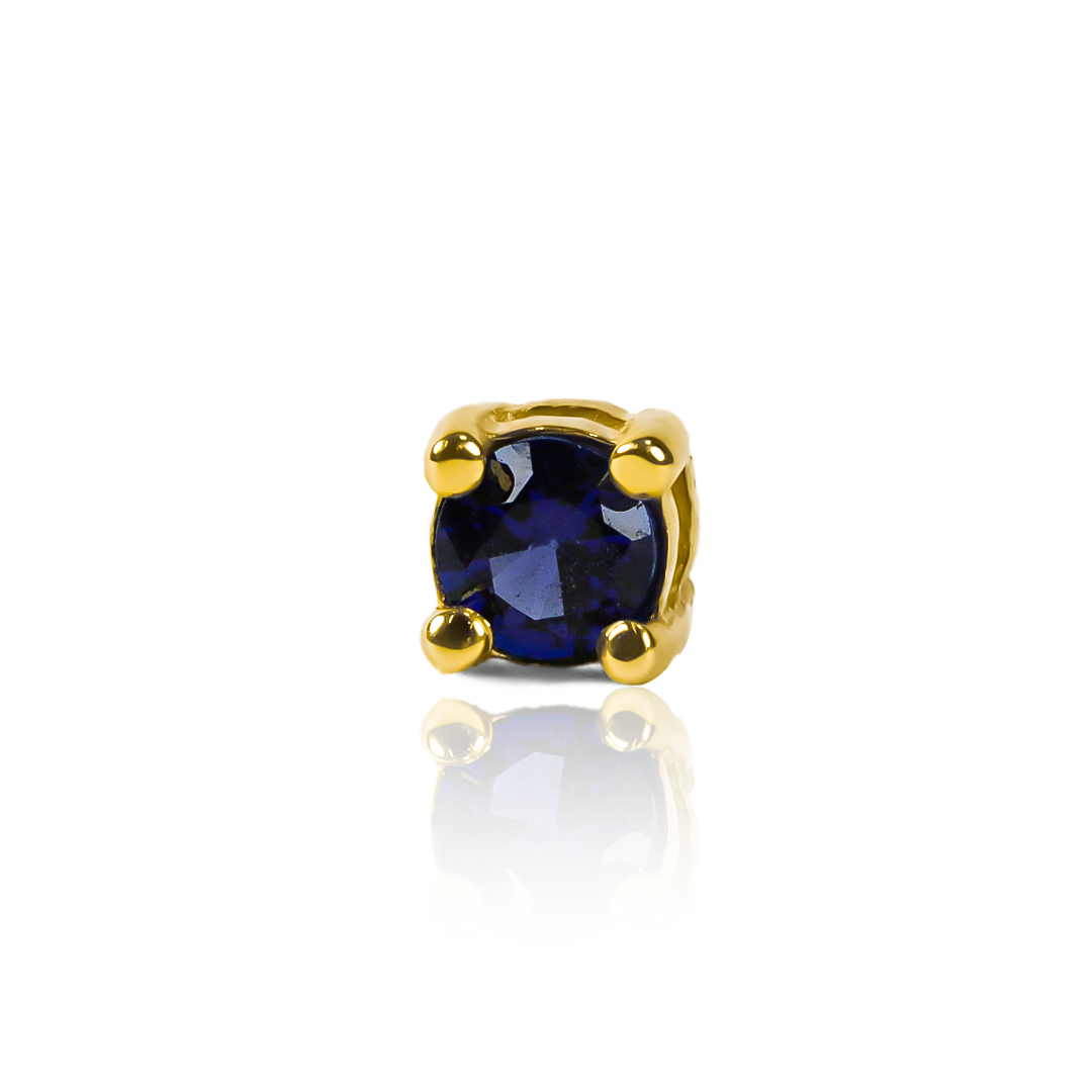 Dije pasante #3 en Oro 18K. Fabricado por Joyería Caracas y respaldado por una garantía de por vida.