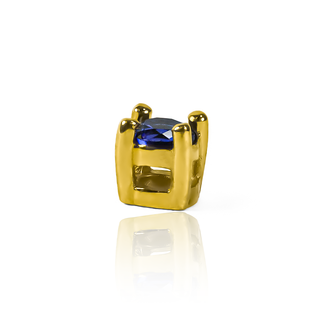Dije pasante #3 en Oro 18K. Fabricado por Joyería Caracas y respaldado por una garantía de por vida.