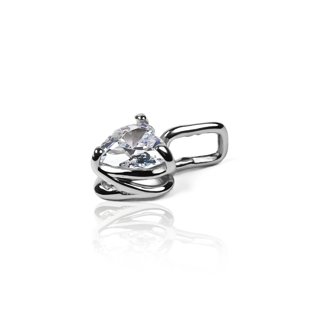 Dije Silent Spin Heart II, fabricado en oro 18K por Joyería Caracas, su diseño exclusivo cuenta con su certificado de calidad y garantía para toda la vida.