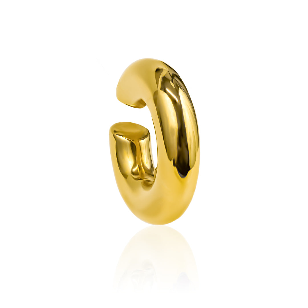 Earcuff Glove L, fabricado en oro 18k por Joyería Caracas, cuenta con certificado de calidad y garantía de por vida.