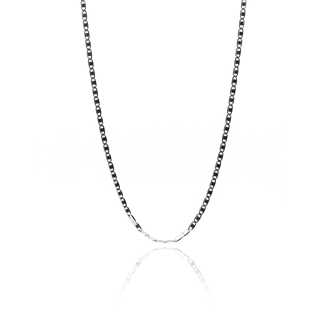 Cadena de escalera plana con espejo M50 white de Joyería Caracas es una opción elegante y sofisticada para cualquier ocasión. Hecha en oro de 18k.