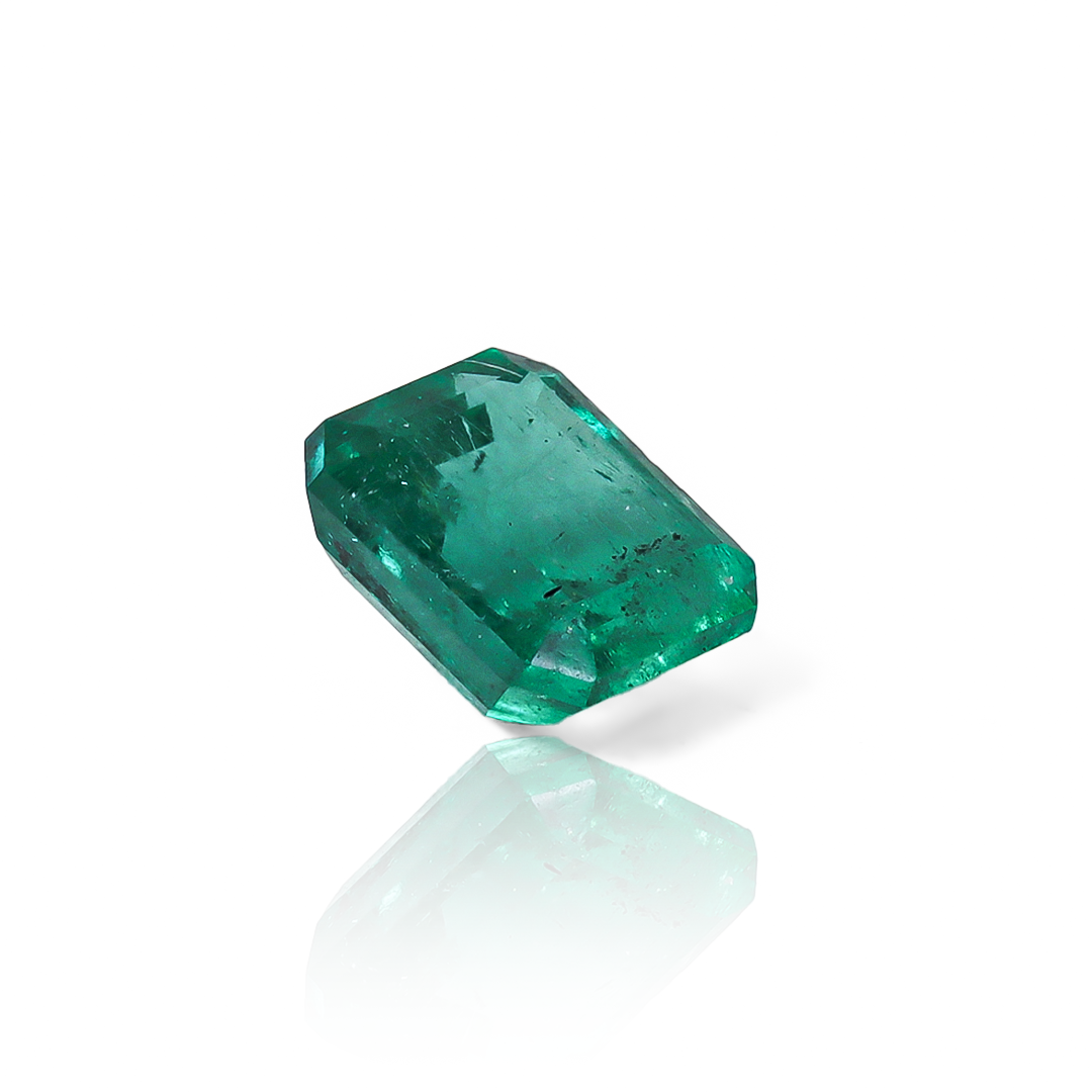 Esmeralda 001 de Joyería Caracas es una pieza exclusiva con una piedra preciosa que simboliza la belleza y elegancia de por vida. Con garantía de por vida, es un accesorio imprescindible para destacar en cualquier ocasión.
