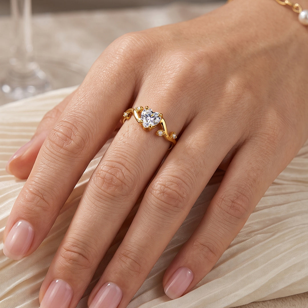 Anillo corazón espinado Moissanita
