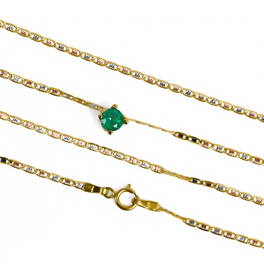 Gargantilla Escalera 3 Oros Pasante #4, elaborada en Oro 18K por Joyería Caracas, cuenta con un certificado de calidad y garantía de por vida.