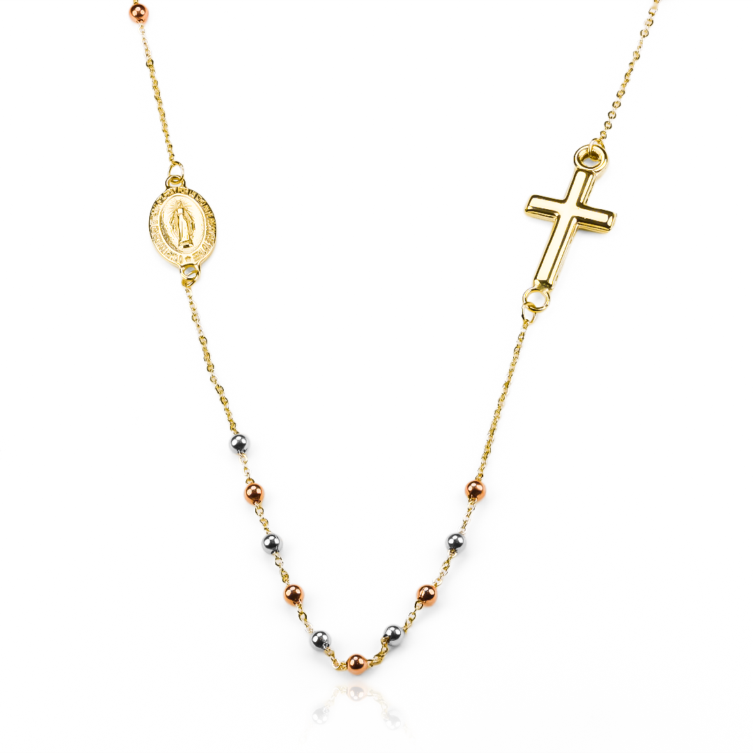 Gargantilla Denario Milagrosa Tres Oros 45 I, fabricada en Oro 18K por Joyería Caracas, cuenta con un certificado de calidad y garantía de por vida.