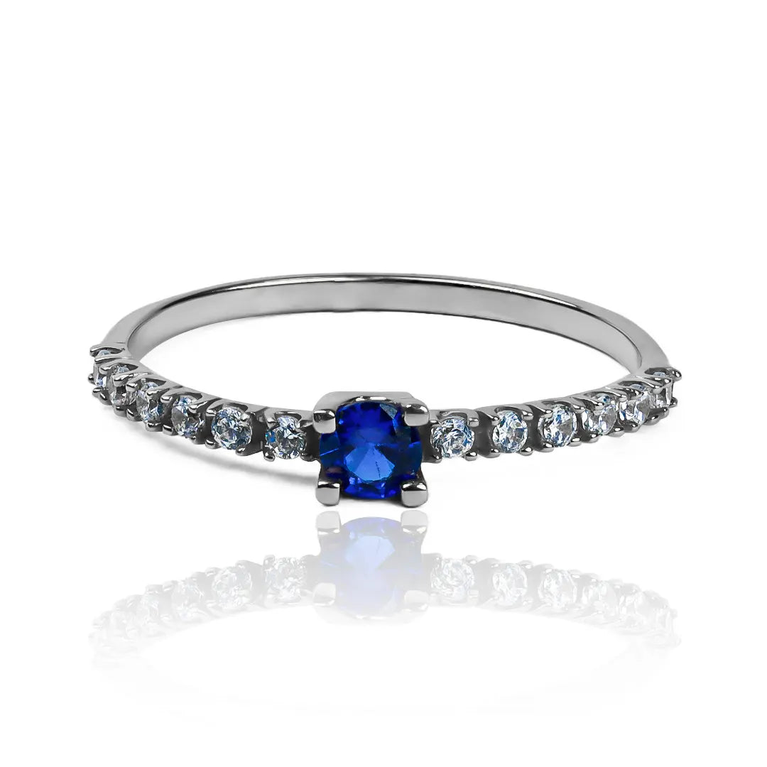 Anillo de compromiso linklove de Joyería Caracas de oro 18k con certificado de calidad y garantía de por vida.