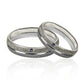 Argollas de matrimonio Mate Bicolor Zafiro, fabricadas en oro 18k por Joyería Caracas, cada una cuenta con el certificado de calidad y garantía para toda la vida.