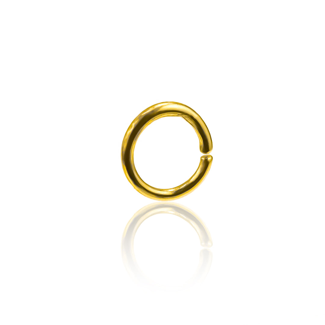 Piercing Aro, fabricado en oro 18K por Joyería Caracas, cuenta con certificado de calidad y garantía de por vida.