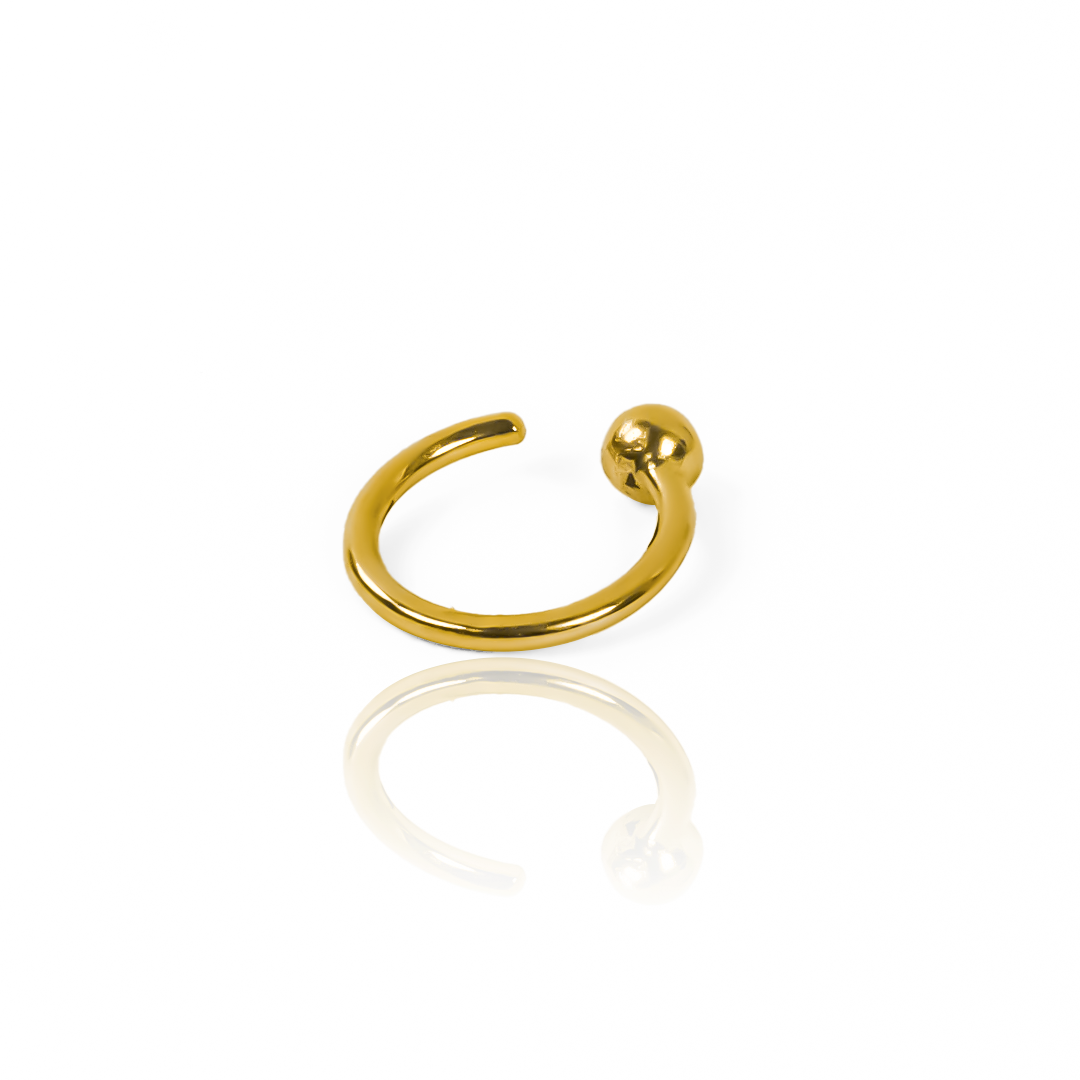 Piercing Bola Lisa, fabricado en oro 18K por Joyería Caracas, cuenta con certificado de calidad y garantía de por vida.