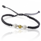 Eleva tu estilo con la Pulsera Esfera facetada #5 de Joyería Caracas. Hecha de Oro 18K y con garantía para toda la vida, esta pulsera es una inversión en elegancia y calidad. Refleja tu sofisticación con cada movimiento de esta pieza única y exclusiva.