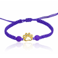 Pulsera Huellita de Joyería Caracas está elaborada en oro 18k, con detalles en hilo coreano y bisutería de calidad. Con garantía de por vida y sin costo adicional.