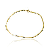 Esta pulsera escalera plana lisa S es un verdadero tesoro. Hecha a mano con oro 18K por expertos joyeros de Joyería Caracas, esta exquisita pieza es sinónimo de elegancia y calidad. Con garantía para toda la vida, es una inversión que te acompañará en tus momentos más especiales.