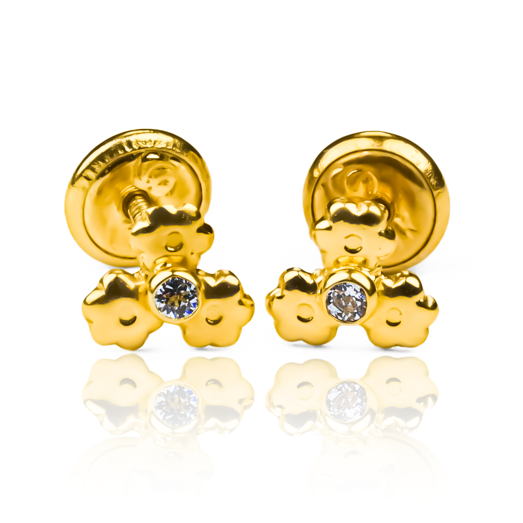 Topitos Flor de loto mecánica en oro 18K, diseñado por Joyería Caracas. Esta pieza única conlleva una garantía de por vida, para asegurar su calidad y durabilidad. Disfruta de la belleza y la artesanía de este collar en tu colección de joyas.