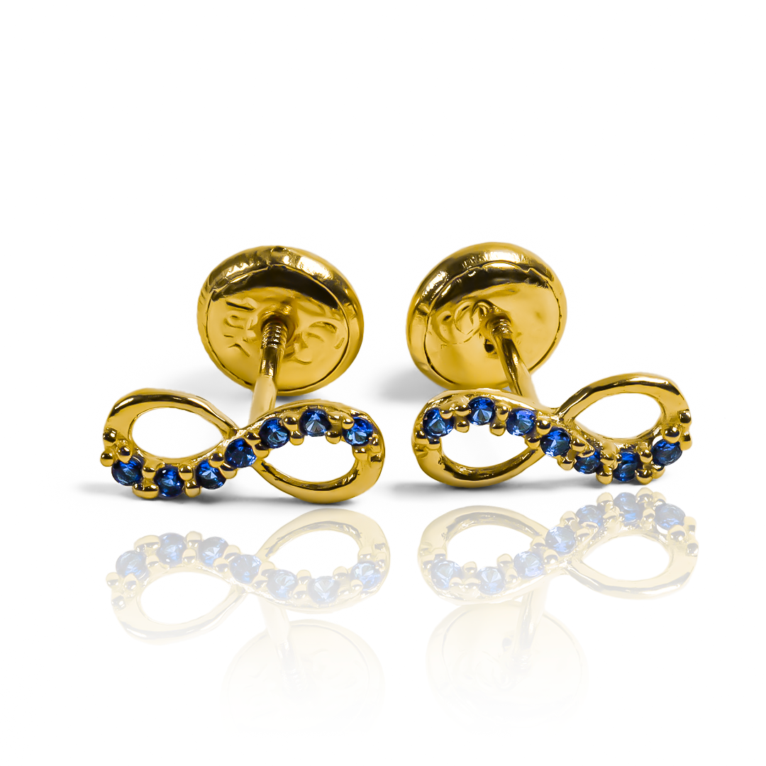 Descubre la elegancia infinita con Topitos Infinito cristales Blue. Hecho con joyería de Caracas y un baño de Oro 18K, este collar ofrece una garantía para toda la vida. Eleva tu estilo con este accesorio exclusivo que hará brillar cualquier conjunto.