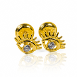 Descubre la elegancia y protección de los Topitos Ojo turco cristal, con adornos de Oro 18K y la calidad de Joyería Caracas. Una pieza exclusiva con garantía de por vida para agregar un toque sofisticado a tu colección. Protege tu energía con estilo.