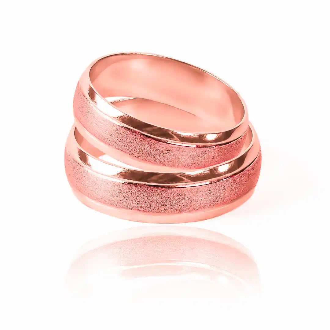 Argollas de matrimonio White & Rose, fabricado en 18k de Joyería Caracas, con certificado de calidad y garantía para toda la vida.