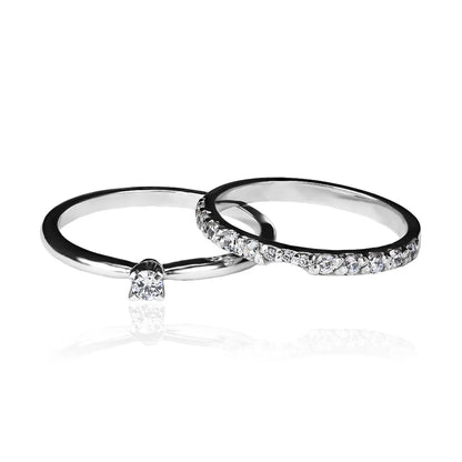 Anillo de compromiso duo perfect match de Joyería Caracas de alto nivel. Fabricado en oro 18k, cuenta con un certificado de calidad y garantía para toda la vida.
