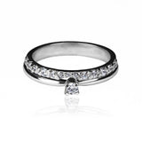 Anillo de compromiso duo perfect match de Joyería Caracas de alto nivel. Fabricado en oro 18k, cuenta con un certificado de calidad y garantía para toda la vida.