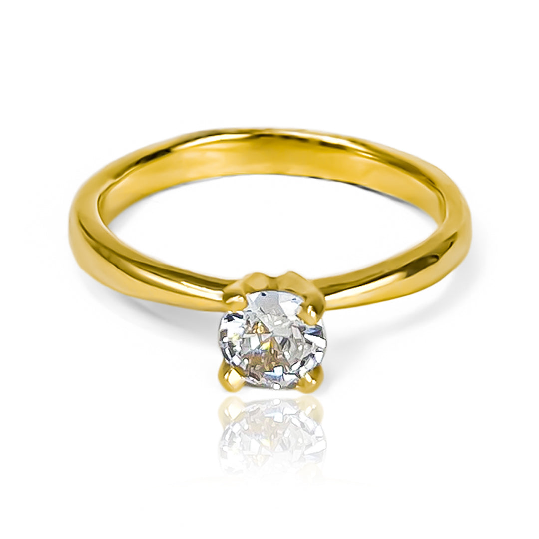 Anillo de compromiso Zigurat, una joya exclusiva fabricada por Joyería Caracas en oro de 18 quilates. La pureza del oro de 18K garantiza durabilidad y un brillo excepcional.