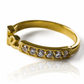  Anillo fe XL de Joyería Caracas está elaborado en oro 18k y cuenta con una garantía de por vida. 