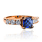 Anillo de compromiso blue rose es una pieza de Joyería Caracas elaborada en oro 18 k, con un certificado de calidad y garantía que asegura su durabilidad. 
