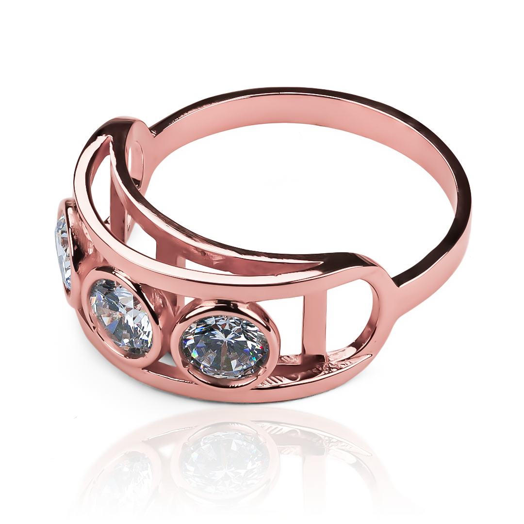Anillo Brooklyn Bridge JC. Elaborado con oro 18k por la Joyería Caracas, este anillo es una pieza de arte que representa la fuerza y la belleza del icónico puente. Con una garantía de por vida.