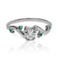 Anillo de compromiso corazón espinado- Diamante y Esmeraldas de Joyería Caracas y la belleza del oro 18k, cuenta con garantía de por vida. 