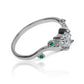 Anillo de compromiso corazón espinado- Diamante y Esmeraldas de Joyería Caracas y la belleza del oro 18k, cuenta con garantía de por vida. 