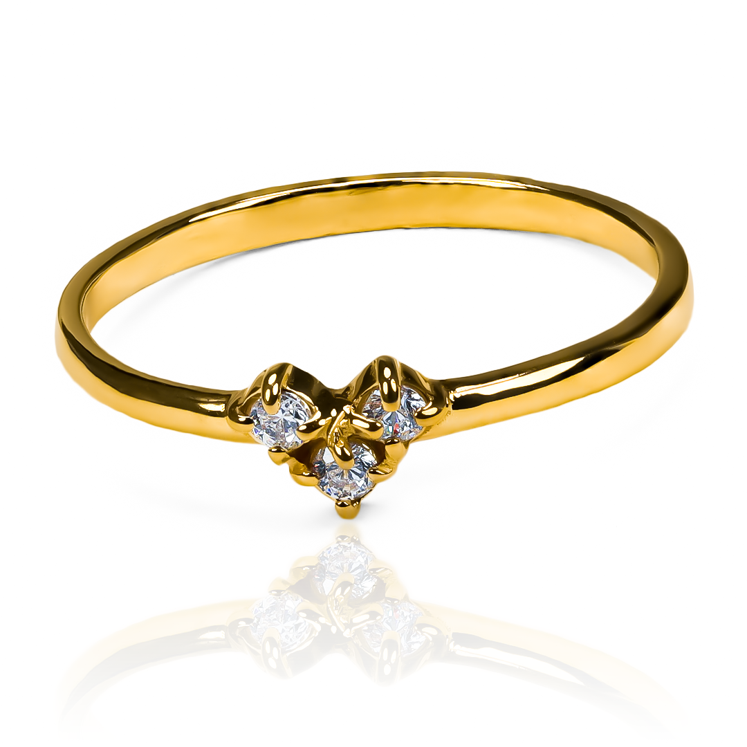 Anillo corazón de roca JC es una Joyería Caracas en oro 18k con una garantía para toda la vida. Un símbolo de amor eterno y elegancia, este anillo es una pieza única que siempre te recordará los momentos más preciosos de la vida.