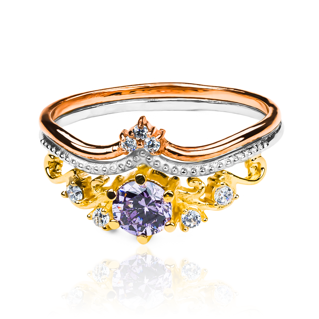 Anillo Corona Inglesa, fabricado en oro 18k por Joyería Caracas, cuenta con certificado de calidad y garantía de por vida.