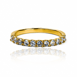 Nuestra Joyería Caracas con el Anillo crystals. Hecho con oro 18k, este anillo es una verdadera obra de arte. Con garantía para toda la vida.