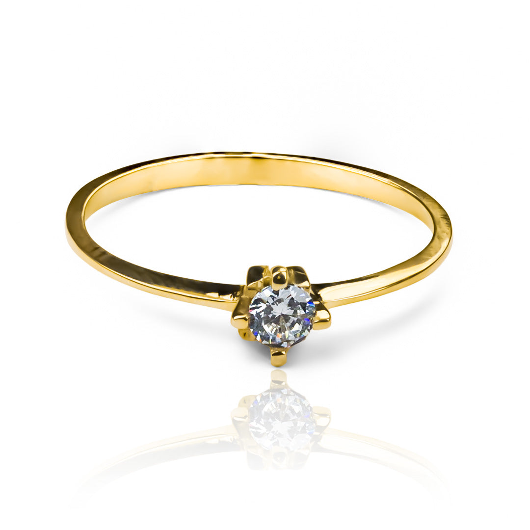 Anillo de compromiso cuchilla style. Diseñado en Joyería Caracas en oro 18k y cuenta con certificado de calidad y garantía de por vida.