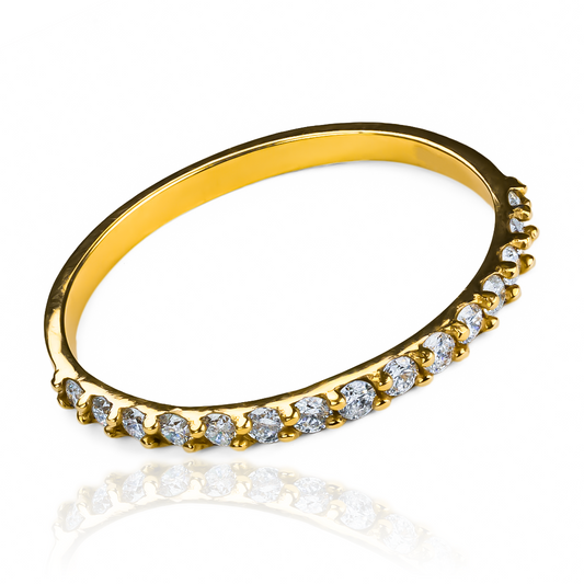 Joyería Caracas de oro 18k. Con nuestro anillo de diamantes sin fin, podrás llevar la sofisticación a otro nivel. Además, te ofrecemos una garantía de por vida.