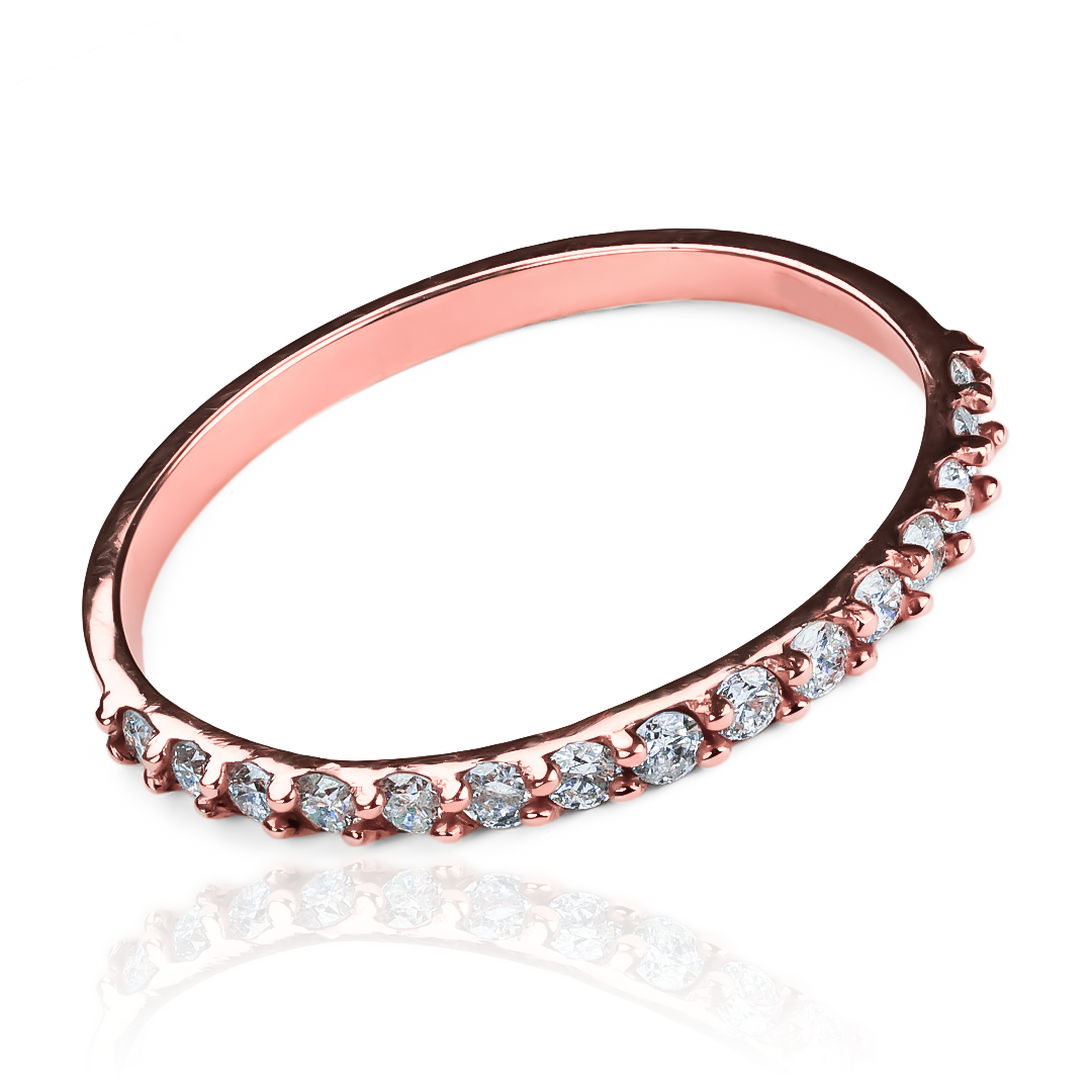 Joyería Caracas de oro 18k. Con nuestro anillo de diamantes sin fin, podrás llevar la sofisticación a otro nivel. Además, te ofrecemos una garantía de por vida.