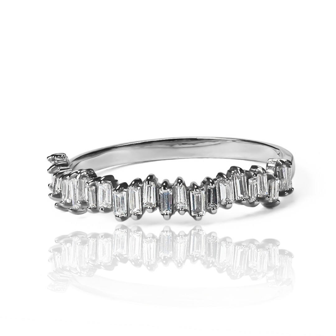 Anillo diamond trapezoids jc de Joyería Caracas en oro 18k. Con su diseño exclusivo y la garantía para toda la vida.