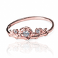 Anillo Espinas y Rosas M J, fabricado en oro 18k por Joyería Caracas, cuenta con certificado de calidad y garantía de por vida.