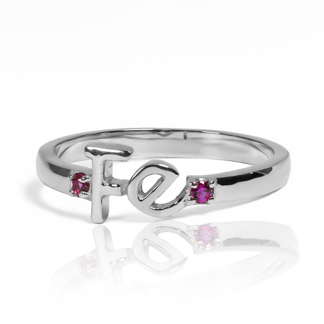 Anillo faith. Hecho de oro 18k de la más alta calidad, es un tesoro de Joyería Caracas que te brindará alegría y sofisticación cada vez que lo uses. Con garantía para toda la vida.