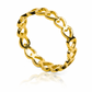 Anillo de filigrana de la Joyería Caracas está hecho de oro 18k y cuenta con una fila de corazones delicadamente detallados, con garantía de por vida.