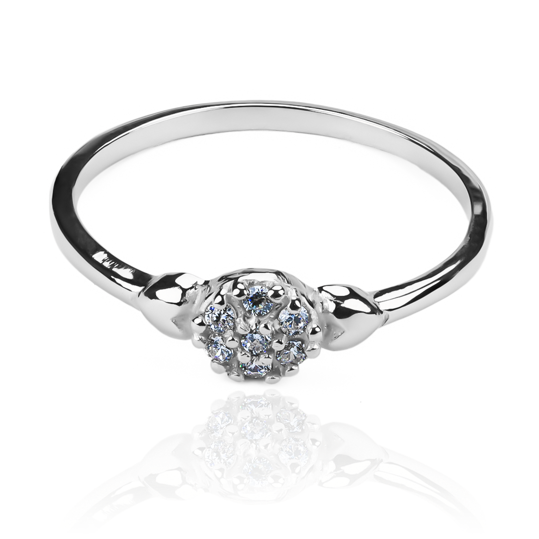 Anillo Fuego entre Corazones, fabricado en oro 18k por Joyería Caracas, cuenta con certificado de calidad y garantía de por vida.