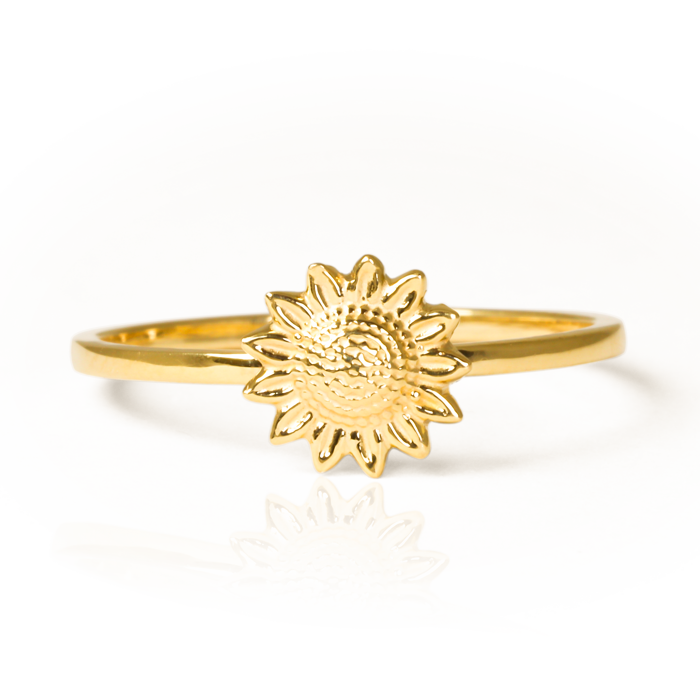 Anillo girasol S de Joyería Caracas está hecho de oro 18k. Además, cuenta con garantía de por vida.