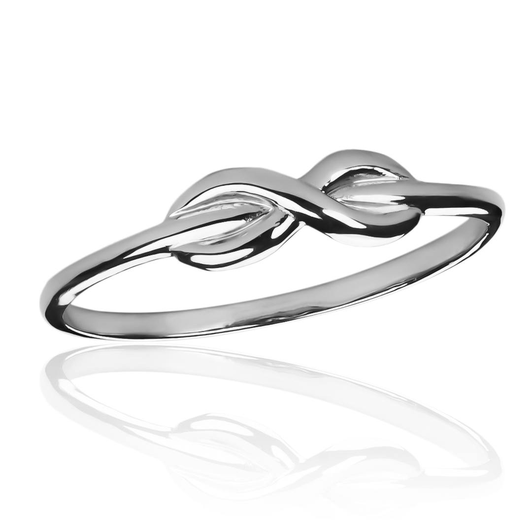 Anillo Infinity S, fabricado en oro 18k por Joyería Caracas, cuenta con certificado de calidad y garantía de por vida.
