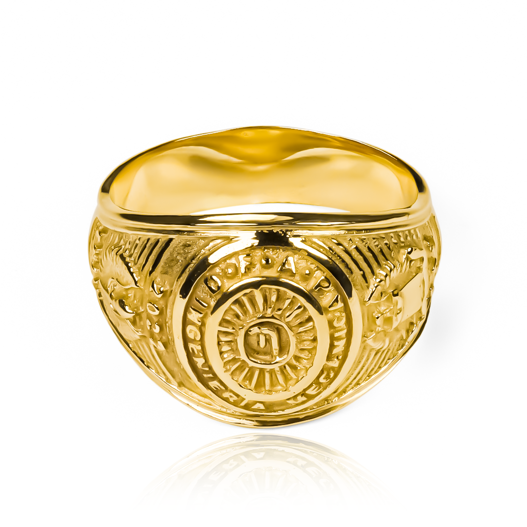 Anillo de ingeniería mecánica es el accesorio perfecto de Joyería Caracas, confeccionado en oro 18K. Además, cuenta con una garantía de por vida.